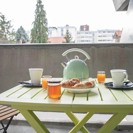Waikiki-garage-terrasse-fibre-ensoleillé-calme-à 10min Du Centre Ville-clermont-ferrand
