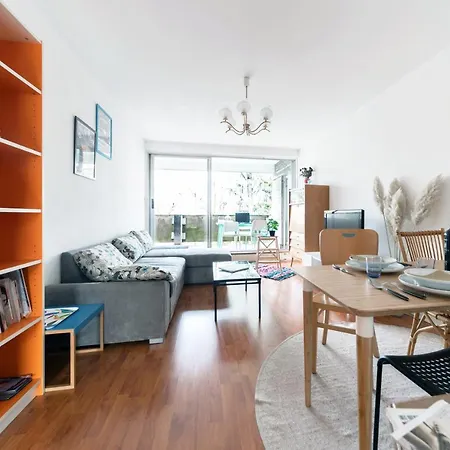 Waikiki-garage-terrasse-fibre-ensoleille-calme-a 10min Du Centre Ville-clermont-ferrand Apartment